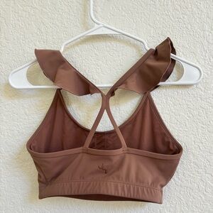XS light brown ruffle back sports bra